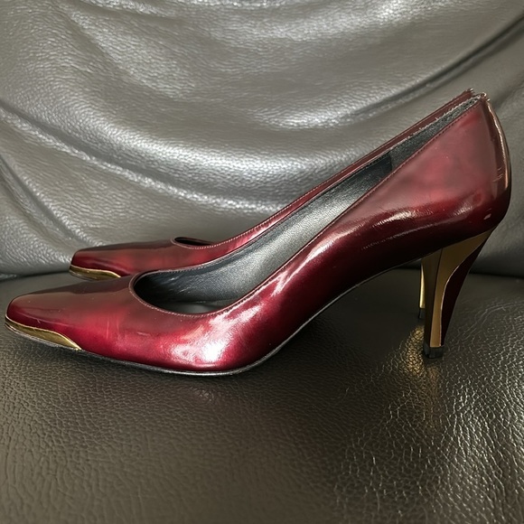 Stuart Weitzman Burgundy and Gold Patent Leather High Heels Sz 7 - Picture 6 of 13